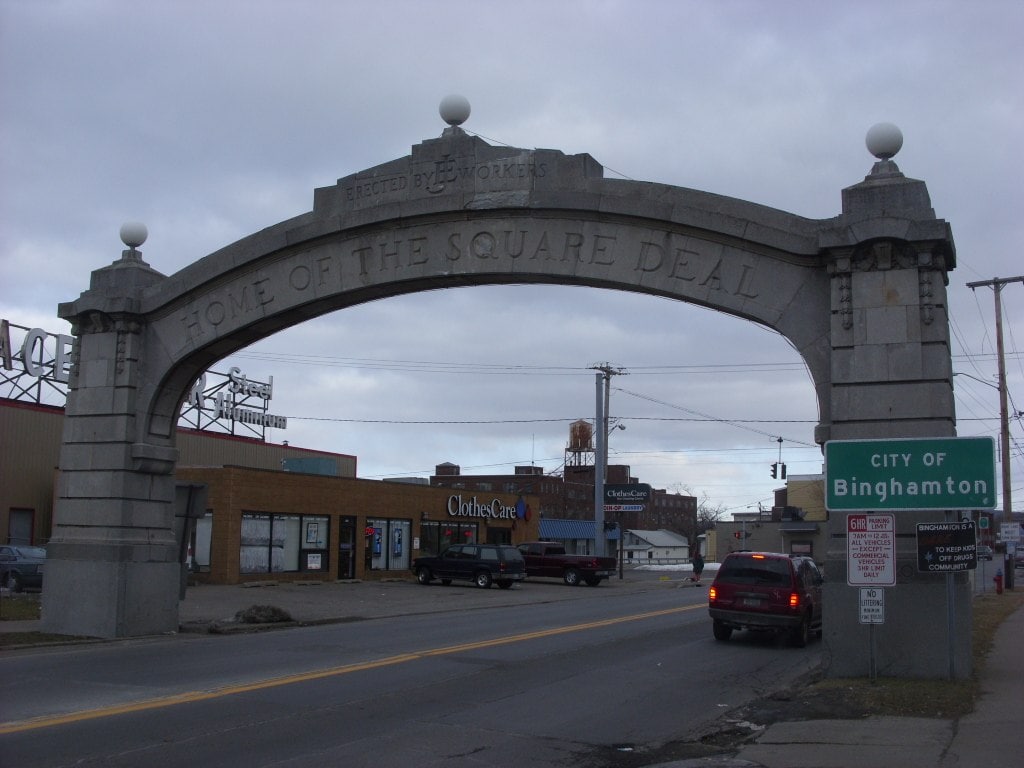 Arco del trato de Johnson City Square