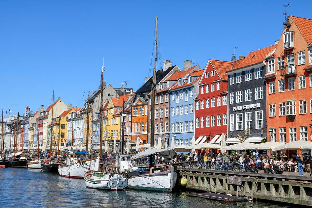barcos en Copenhague Dinamarca