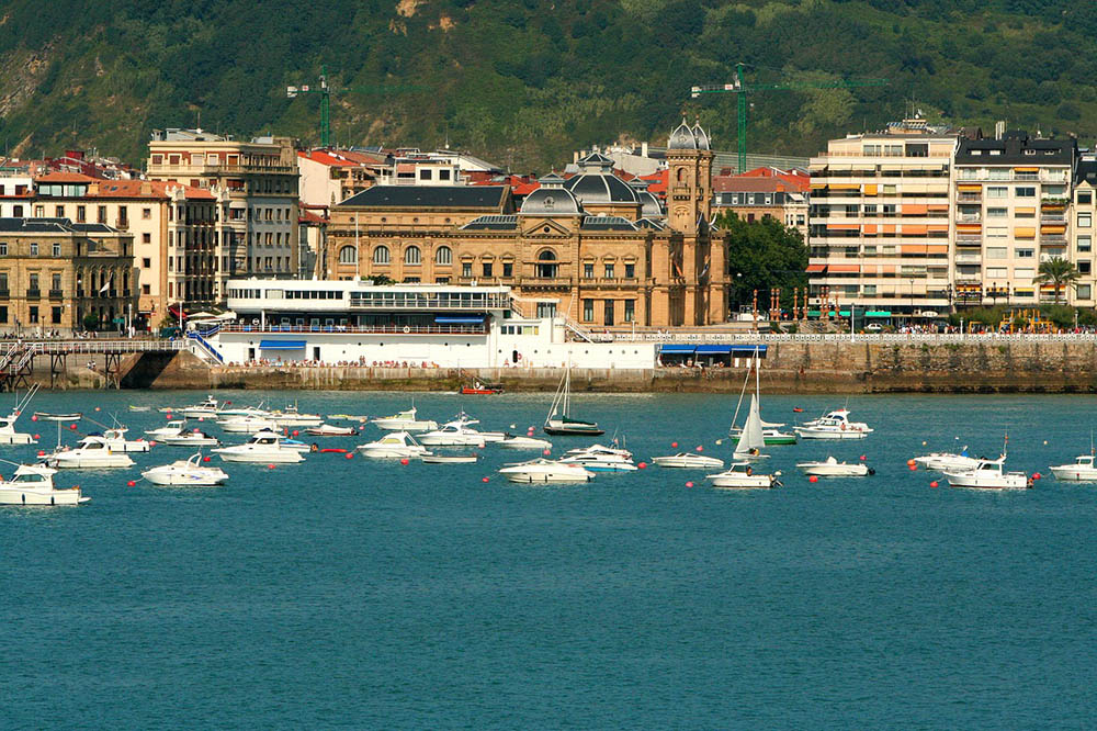 Puerto de San Sebastián España