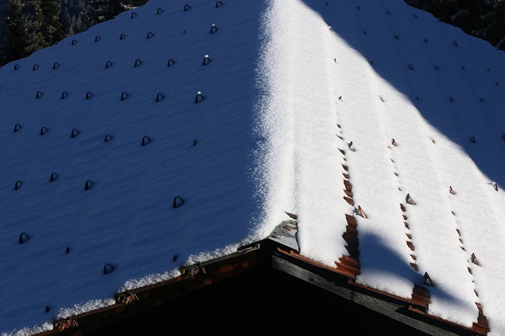 nieve en el techo