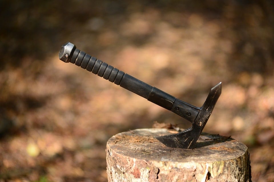 tomahawk en madera